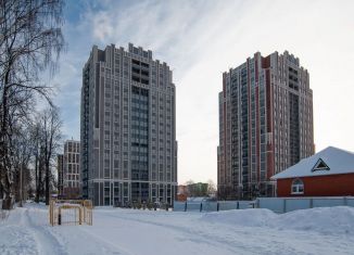 Продаю четырехкомнатную квартиру, 92 м2, Удмуртия, улица Шишкина, 20к1