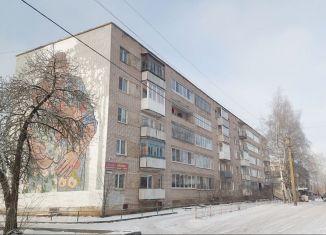 Продается 2-ком. квартира, 47.1 м2, Боровичи, Пушкинская улица, 39