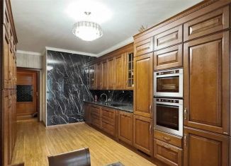 Аренда 3-комнатной квартиры, 130 м2, Москва, Ленинский проспект, 107к1, метро Проспект Вернадского