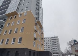 Продажа квартиры свободная планировка, 62.2 м2, Киров, Первомайский район, улица Свободы, 141