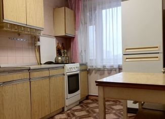 Сдается 4-ком. квартира, 74 м2, Пенза, улица Краснова, 45