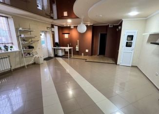 Продам торговую площадь, 90.4 м2, Черкесск, улица Гагарина, 18