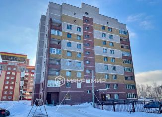 Продажа трехкомнатной квартиры, 81.7 м2, Киров, улица Тургенева, 17