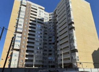 Сдам 1-комнатную квартиру, 55 м2, Астрахань, улица Генерала Епишева, 65