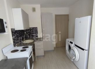 Продаю 1-ком. квартиру, 31 м2, Верхняя Пышма, улица Александра Козицына, 14