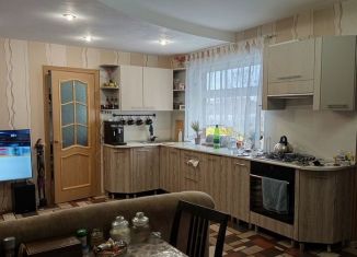 Продам 3-ком. квартиру, 82 м2, Удмуртия, Брянская улица, 17