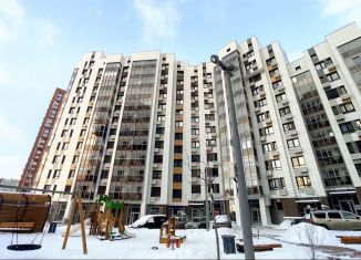 Продам 3-комнатную квартиру, 78 м2, Москва, улица Петра Алексеева, 10, метро Давыдково