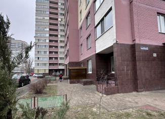 2-комнатная квартира на продажу, 68 м2, Брянск, улица Челюскинцев, 3