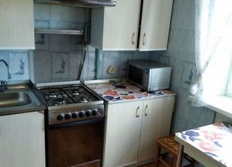 Сдаю в аренду 3-ком. квартиру, 58 м2, Ступино, улица Чайковского, 25