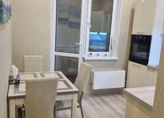 Сдаю 2-комнатную квартиру, 50 м2, Москва, улица Академика Скрябина, 8, метро Окская