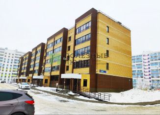 Продаю 1-комнатную квартиру, 35 м2, Набережные Челны, улица Виктора Полякова, 10, ЖК Просторы