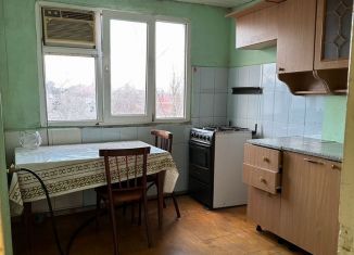 Сдаю в аренду комнату, 15 м2, Дагестан, улица Абдуллы Гаджиева, 30