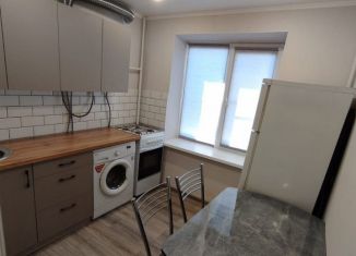 Сдам 1-комнатную квартиру, 33 м2, Новочеркасск, улица Мичурина, 23