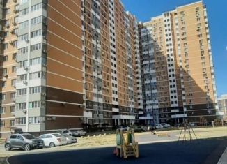 Продажа 3-ком. квартиры, 77 м2, Новороссийск, проспект Ленина, 52