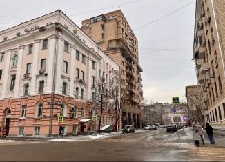 Продам 3-ком. квартиру, 10 м2, Москва, 4-я Тверская-Ямская улица, 4, метро Новослободская