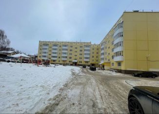 Продается 2-ком. квартира, 58 м2, Пермский край, улица Карла Маркса, 28