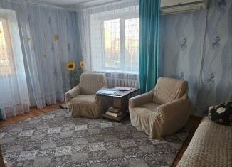 Продам 3-комнатную квартиру, 66 м2, Сальск, улица Ленина, 45