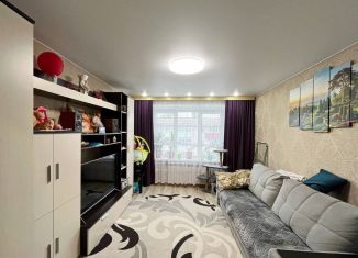 Продается двухкомнатная квартира, 48.8 м2, Навашино, улица Калинина, 25