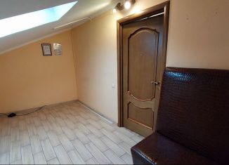 Сдаю в аренду офис, 10 м2, Махачкала, улица Дахадаева, 5