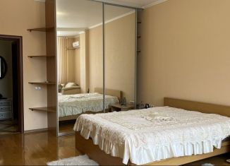 Аренда 1-комнатной квартиры, 60 м2, Ростов-на-Дону, улица Козлова, Октябрьский район