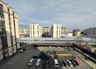 Продается трехкомнатная квартира, 94 м2, Владикавказ, улица Астана Кесаева, 44