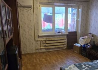 Продается двухкомнатная квартира, 43.6 м2, Волжский, улица Мира, 8