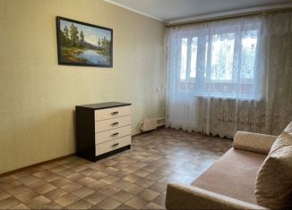 Сдается 2-комнатная квартира, 55 м2, Казань, улица Закиева, 7