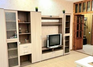 Сдам 3-комнатную квартиру, 85 м2, Шахты, Садовая улица, 4