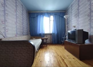 Продается 2-ком. квартира, 50 м2, Екатеринбург, Чкаловский район, улица Титова, 8к2