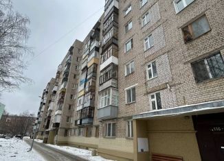 Продажа двухкомнатной квартиры, 48 м2, Казань, улица Карбышева, 17