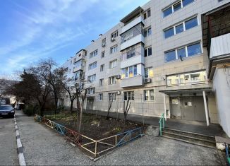 3-комнатная квартира в аренду, 59 м2, Геленджик, улица Тельмана, 7