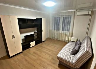 Аренда 1-комнатной квартиры, 30 м2, Тихорецк, улица Калинина, 124А