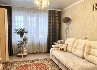 Продам трехкомнатную квартиру, 63 м2, Омск, улица Завертяева, 7к4