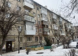 Продам 3-ком. квартиру, 55 м2, Екатеринбург, Восточная улица, 19А, метро Геологическая