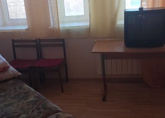 Сдаю 2-ком. квартиру, 70 м2, Ростовская область, улица Платова, 83