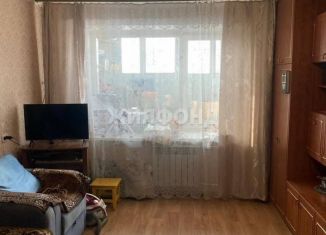 Продажа 2-комнатной квартиры, 47 м2, Новосибирск, метро Октябрьская, Большевистская улица, 175/6