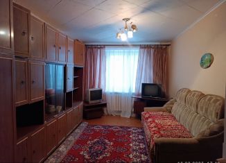 Сдам в аренду 3-ком. квартиру, 58 м2, Петровск, улица Гоголя, 57