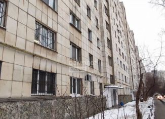 Продам 2-ком. квартиру, 45.1 м2, Екатеринбург, улица Блюхера, 57, метро Динамо