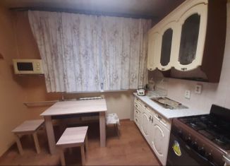 Сдаю 2-комнатную квартиру, 30 м2, Тихвин, микрорайон 1А, 13