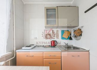 Сдам в аренду 1-ком. квартиру, 28 м2, Екатеринбург, Комвузовская улица, 21Г, Кировский район