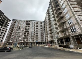 Продажа 5-ком. квартиры, 120 м2, Дагестан, проспект Насрутдинова, 272Д