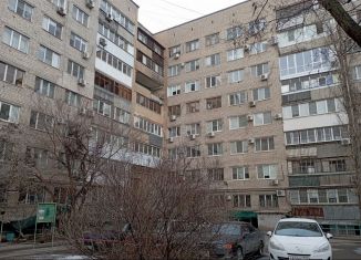 Сдам в аренду 2-комнатную квартиру, 46 м2, Волгоград, Невская улица, 18Б