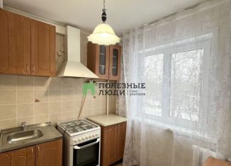 Продам 3-ком. квартиру, 57 м2, Барнаул, улица Островского, 31