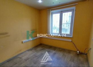 Продажа 1-ком. квартиры, 32 м2, Челябинск, улица Героев Танкограда, 118