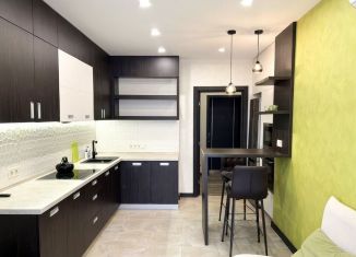 Продается трехкомнатная квартира, 78.1 м2, посёлок Российский, улица Бигдая, 7