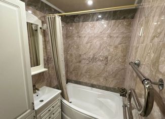 Продается 2-комнатная квартира, 67.4 м2, Оренбург, Салмышская улица, 34к4, ЖК Алые Паруса