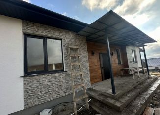 Продается дом, 105 м2, село Молочное, Цветочная улица, 3