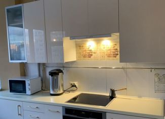 Сдам двухкомнатную квартиру, 60 м2, Москва, Ясный проезд, 8к3, Ясный проезд