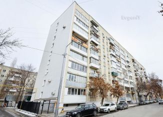 Продаю 3-ком. квартиру, 73 м2, Саратов, улица имени М.Ю. Лермонтова, 11/15