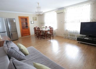 Аренда 3-комнатной квартиры, 75 м2, Дагестан, улица Гагарина, 37А